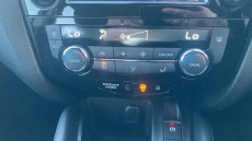 Nissan Qashqai 1.3 DiG-T Acenta Premium 5dr Petrol Hatchback